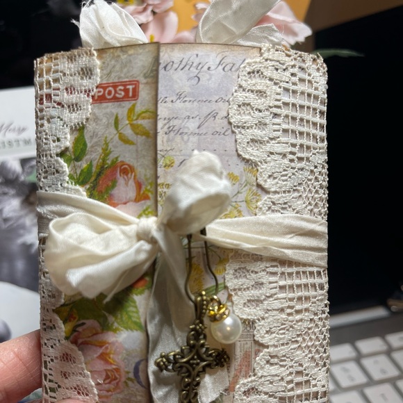 SOLD Mini Wallet journal SOLD - Picture 5 of 15